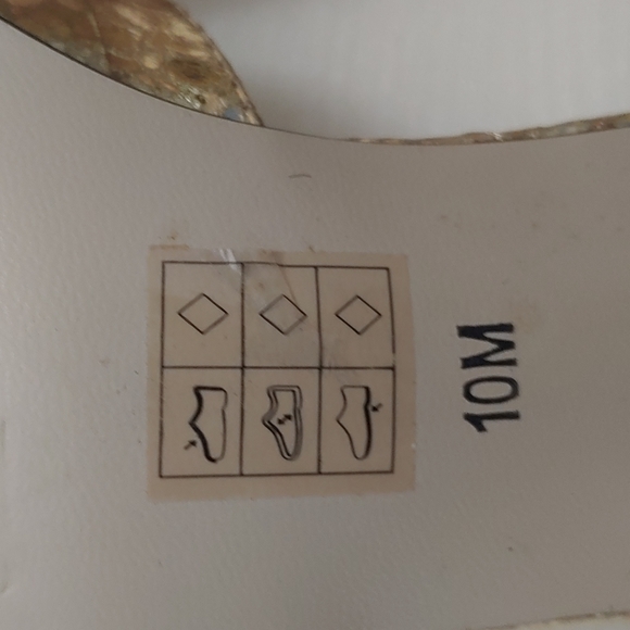 Pierre Dumas Women's Size 10 3.5 inch Pointed Heel Slingbackbl Shoe - Picture 9 of 9